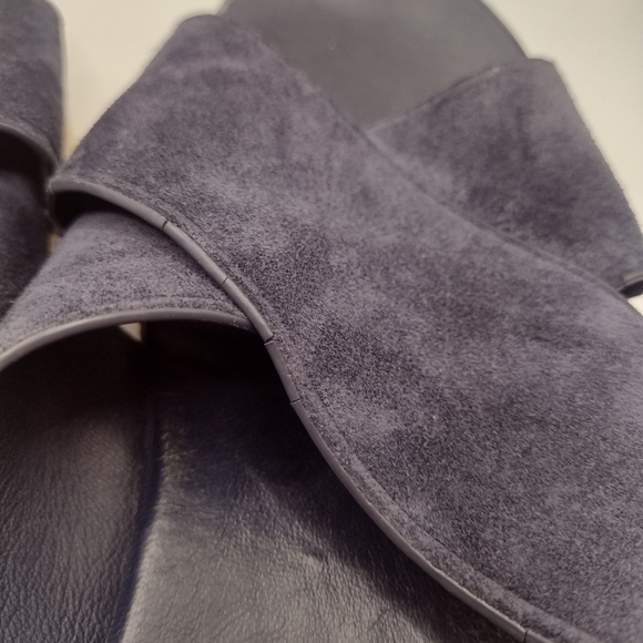 Vince Selene Suede Open Toe Crossover Strap Sandals 8 Navy Slide FF - Picture 7 of 11